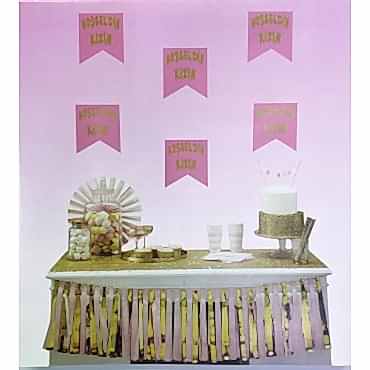 Hoşgeldin Kızım Yazılı Flama Süs Pembe Üzeri Altın Renk