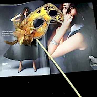 Lüks Taşlı Saplı Balo Maskesi Altın Renk 