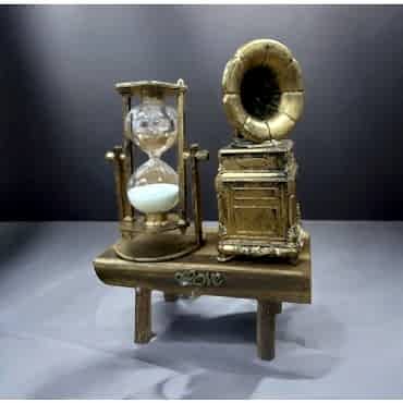 Gramofon Biblolu Kum Saati 