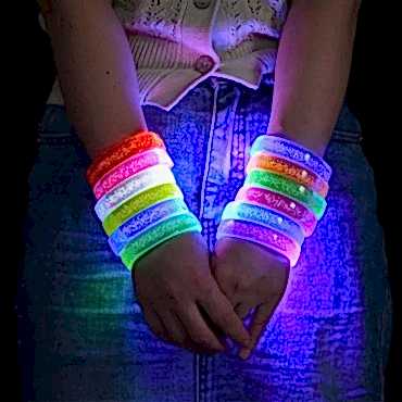 Pembe Led Işıklı Baskı Yapılabilen Pilli Bileklik Bilezik