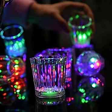 LED Işıklı Eğlence Bardak Seti 12 Adet