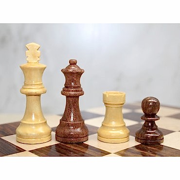 Özel Vernikli Mıknatıs Taşlı Ahşap Katlanabilir Kutulu Satranç Oyunu 30 Cm