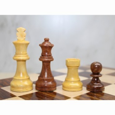 Özel Vernikli Mıknatıs Taşlı Ahşap Katlanabilir Kutulu Satranç Oyunu 17.5 Cm